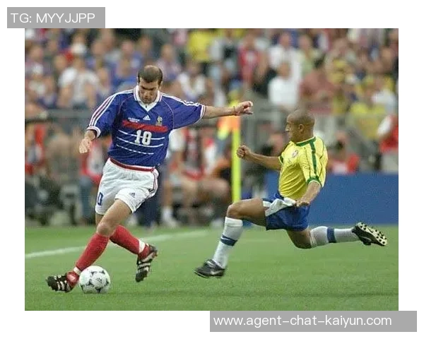 掌合天下足球引领全球足球潮流助力梦想成真 掌合天下足球引领全球足球潮流助力梦想成真