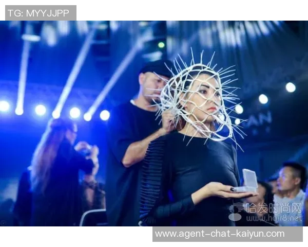 足球明星跨界演绎电影魅力展现运动与艺术的完美结合